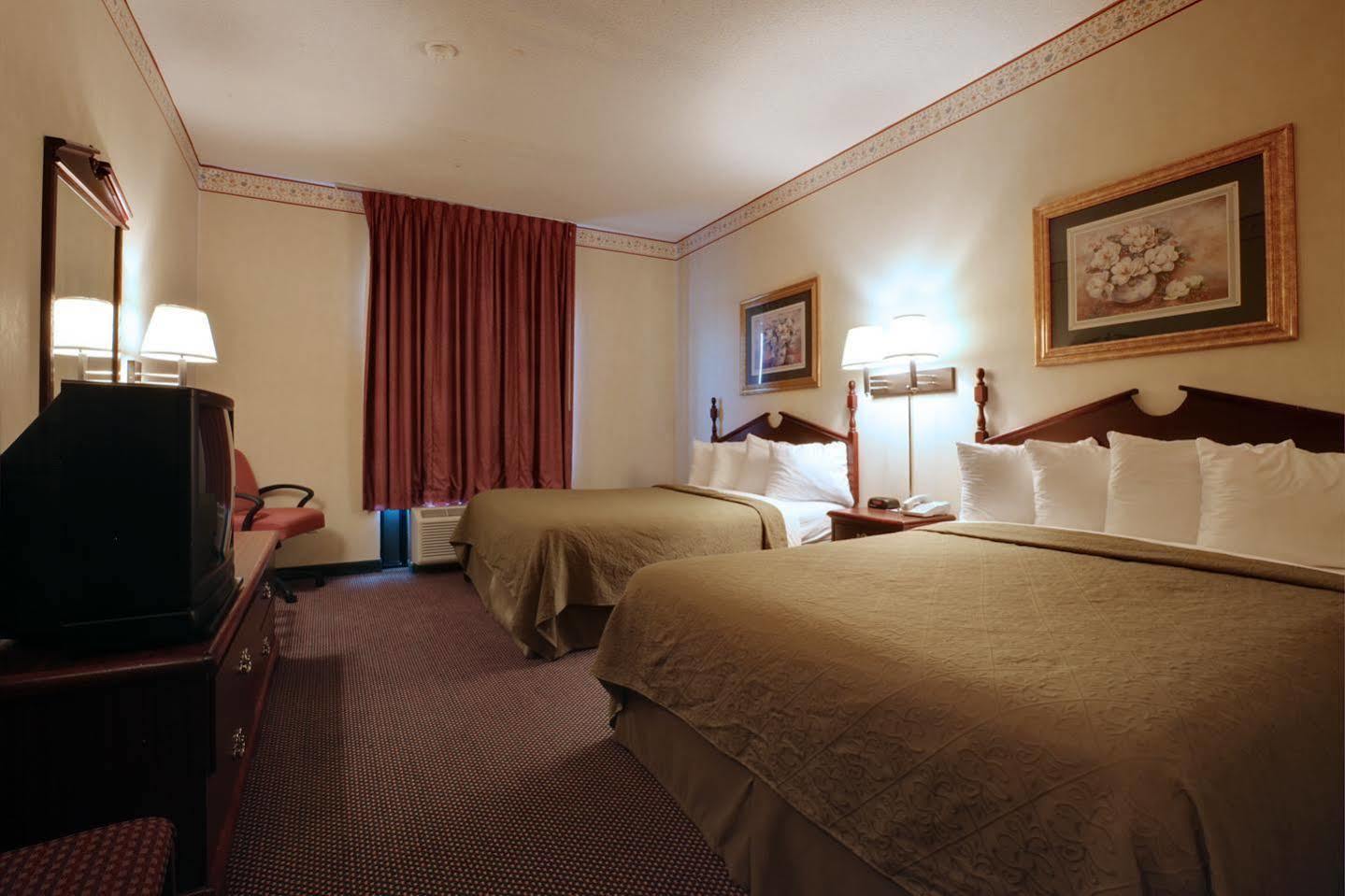 แคนเดิ้ลวูด สวีท โจนส์โบโร Hotel ภายนอก รูปภาพ
